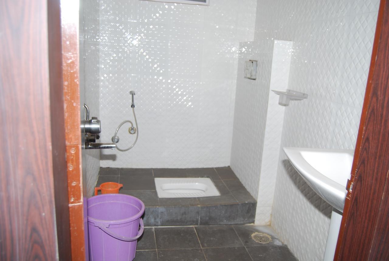Hôtel Pratham Residency à Mysore Extérieur photo